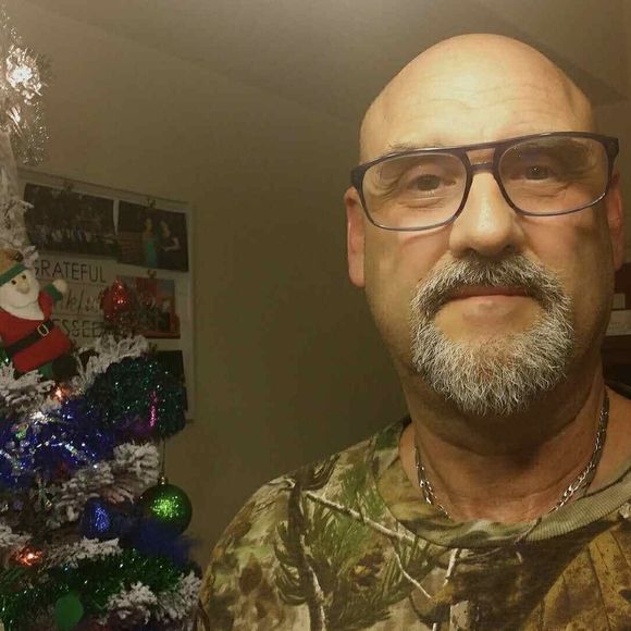 Meet your Posher, Gary - Picture 1 of 1